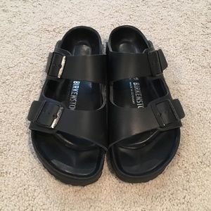 Birkenstock Arizona Black EUC sandals